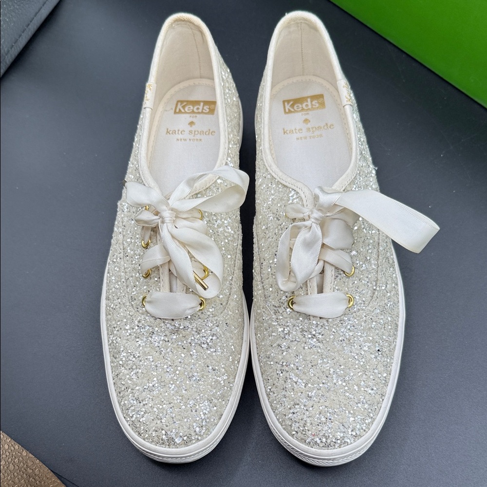 Kate Spade Keds Women's Sparkling Sneakers - Silver and Cream Wedding Ready ! - Picture 2 of 3